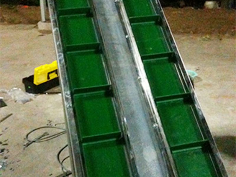 Băng tải 2 đường cấp